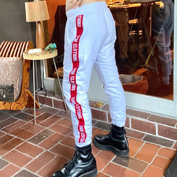 Baw white athletic wear men’s sweat pants with red branded ribbon embroidered - Picture 7 of 9